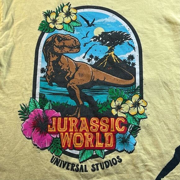 Jurassic World Universal Studios Tee - Picture 2 of 4